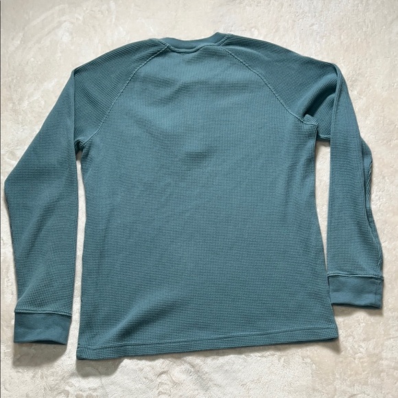 L.L.Bean Men’s Blue Long Sleeve Henley Shirt 3 Button Down Front Pocket SZ S - Picture 7 of 7